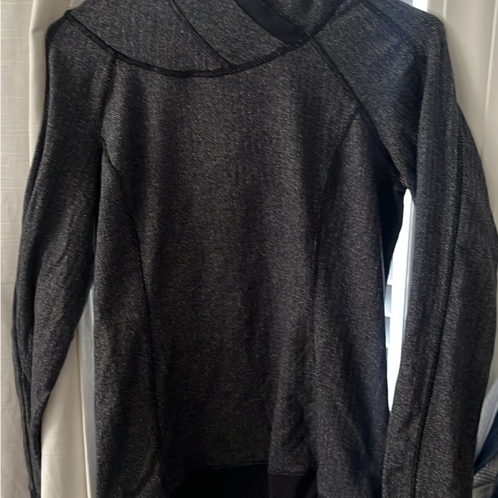 Lululemon Athletica Charcoal Sweatshirt